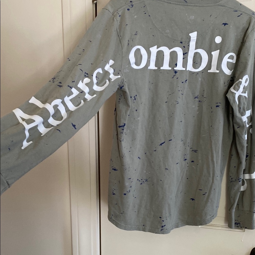 Y2K Abercrombie & Fitch Grayish Green Long Sleeve Tee Casual Comfort - Picture 3 of 5